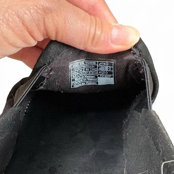 UGG Black Slip-On Shoes - Picture 6 of 6